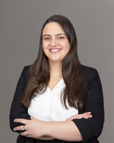 Dra. Maria Júlia Barros Silva