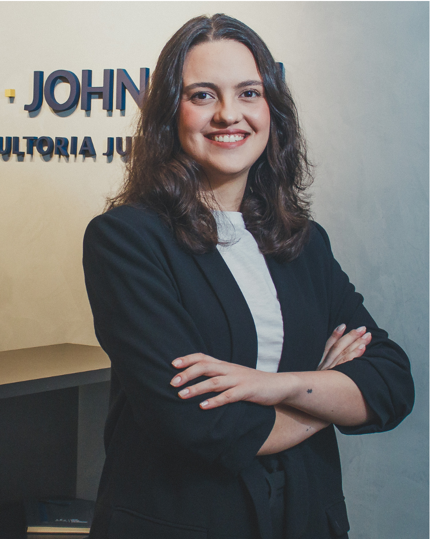 Dra. Maria Júlia Barros Silva